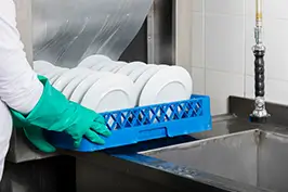 Spüldienst für Hotelküchen in Gottfrieding